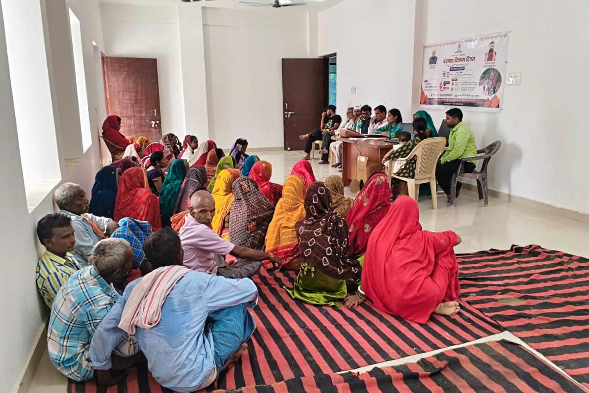women development day: ‘महिला हितैषी पंचायत’ थीम पर राजनगर में हुआ मंथन, ग्रामीणों ने सरकारी पहल की जमकर की तारीफ