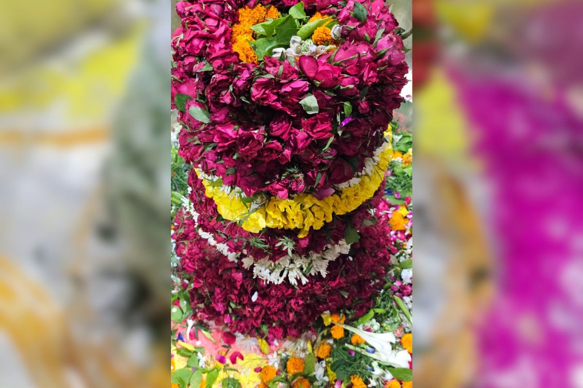 Aaj Ka Darshan: मंगला आरती के बाद खुला गर्भगृह, जलाभिषेक के लिए लगी लंबी कतार