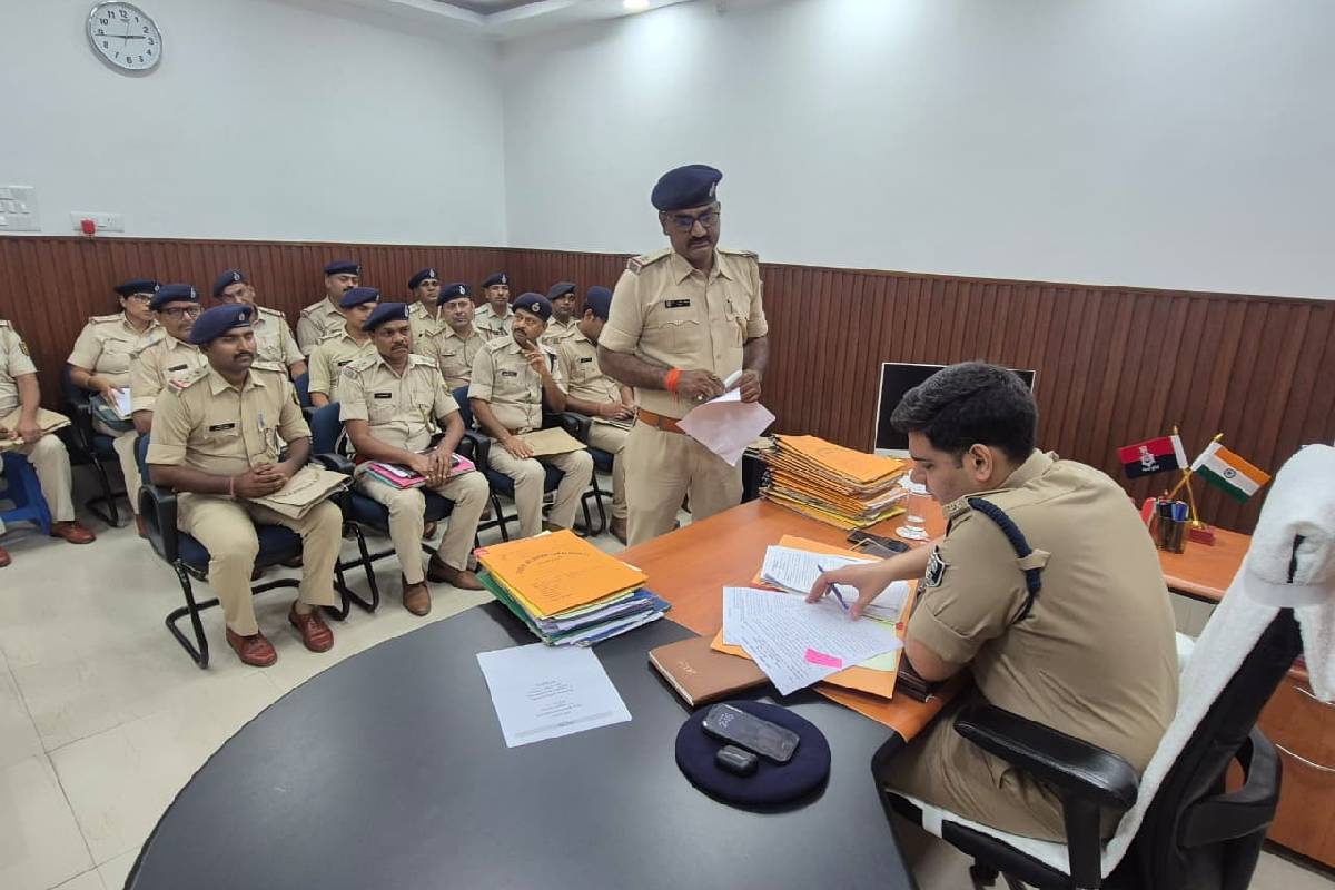दहेज हत्या मामलों पर SP सख्त, लंबित केसों में अभियुक्तों की तत्काल गिरफ्तारी का निर्देश