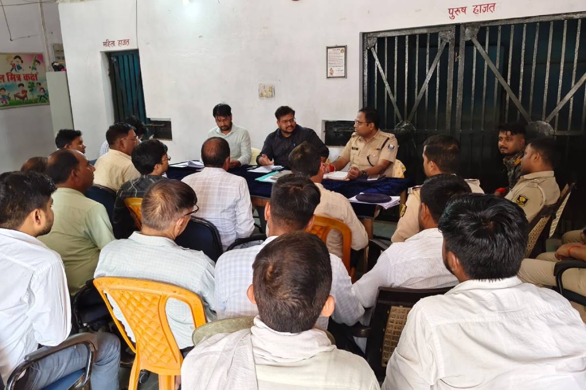 दाउदनगर में मुहर्रम को लेकर प्रशासन अलर्ट, दंडाधिकारियों और पुलिस पदाधिकारियों की संयुक्त ब्रीफिंग