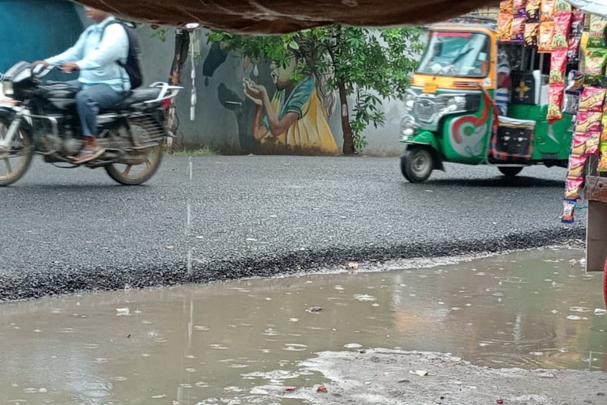 आरा में पहली बारिश से बदला मौसम का मिजाज, अगले 7 दिनों के लिए अलर्ट जारी, जानिए अपने इलाके का हाल