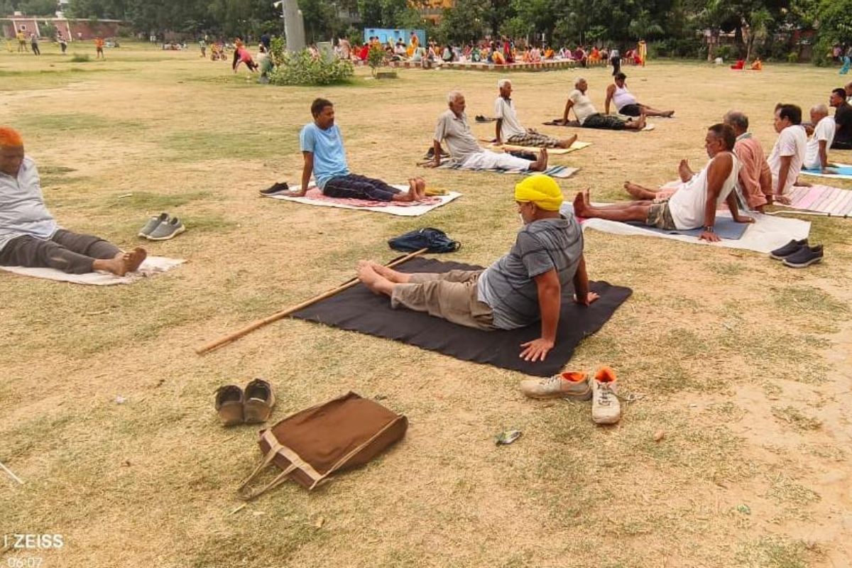 आरा में अंतर्राष्ट्रीय योग दिवस को लेकर तैयारियां तेज, 21 जून से पहले पतंजलि समिति ने शुरू किया विशेष शिविर