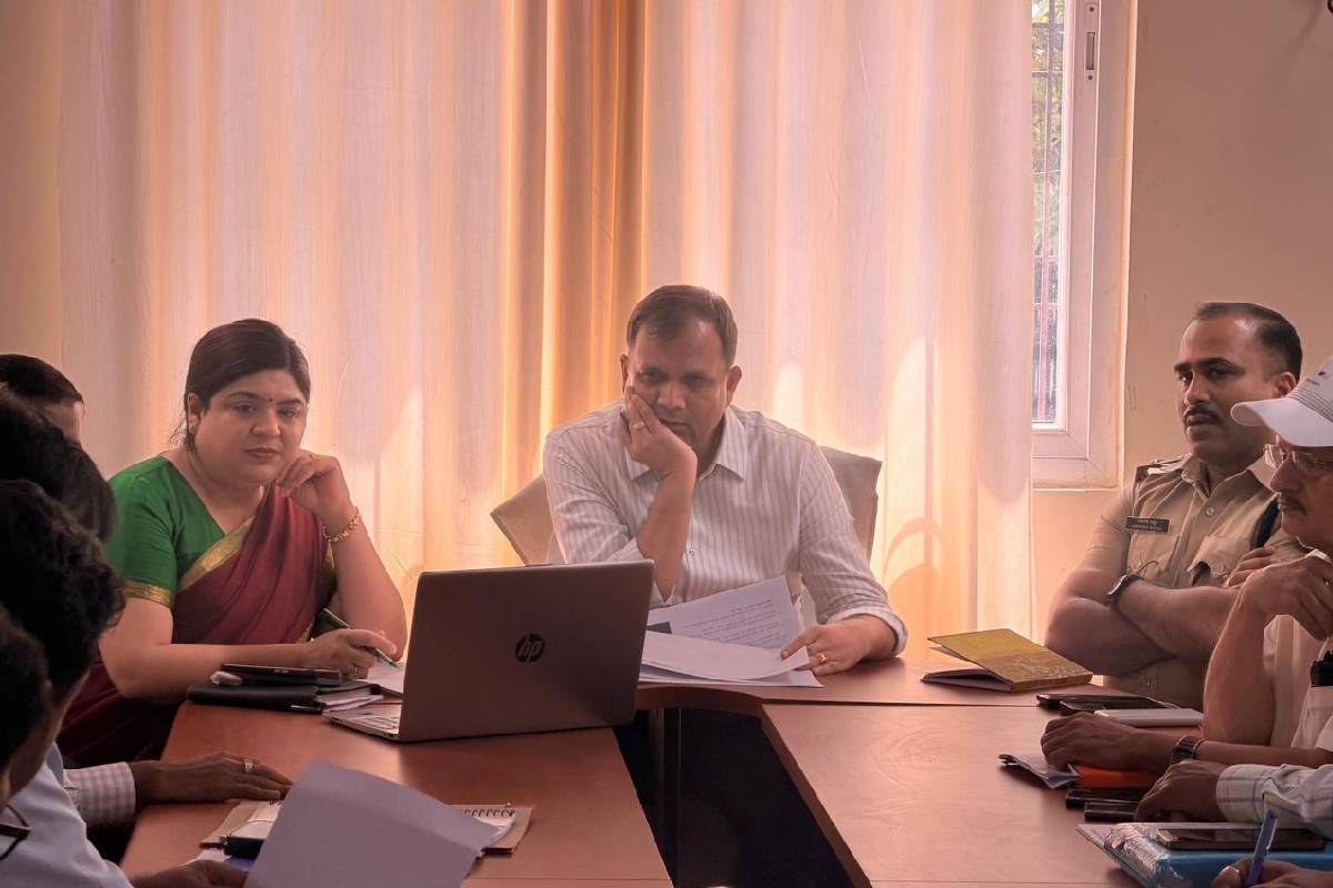 बाढ़-सुखाड़ और लू से निपटने के लिए प्रशासन अलर्ट, प्रभारी सचिव ने अधिकारियों को दिए जरूरी निर्देश