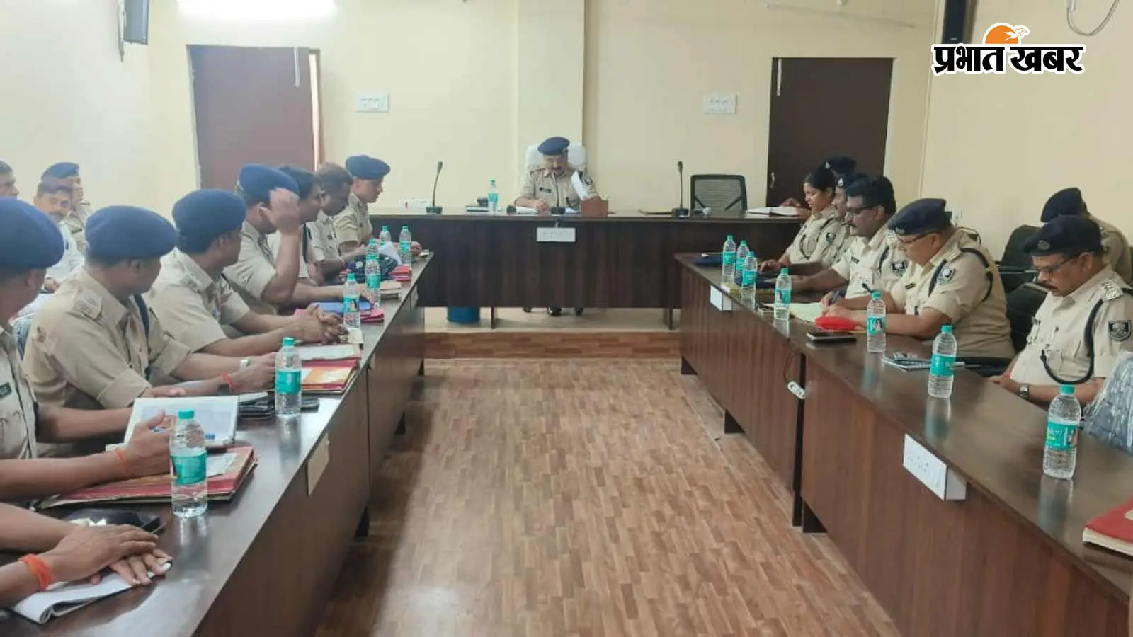 लंबित कांडों के त्वरित निष्पादन और अपराध नियंत्रण पर जोर,एसपी ने थानाध्यक्षों को दिए सख्त निर्देश