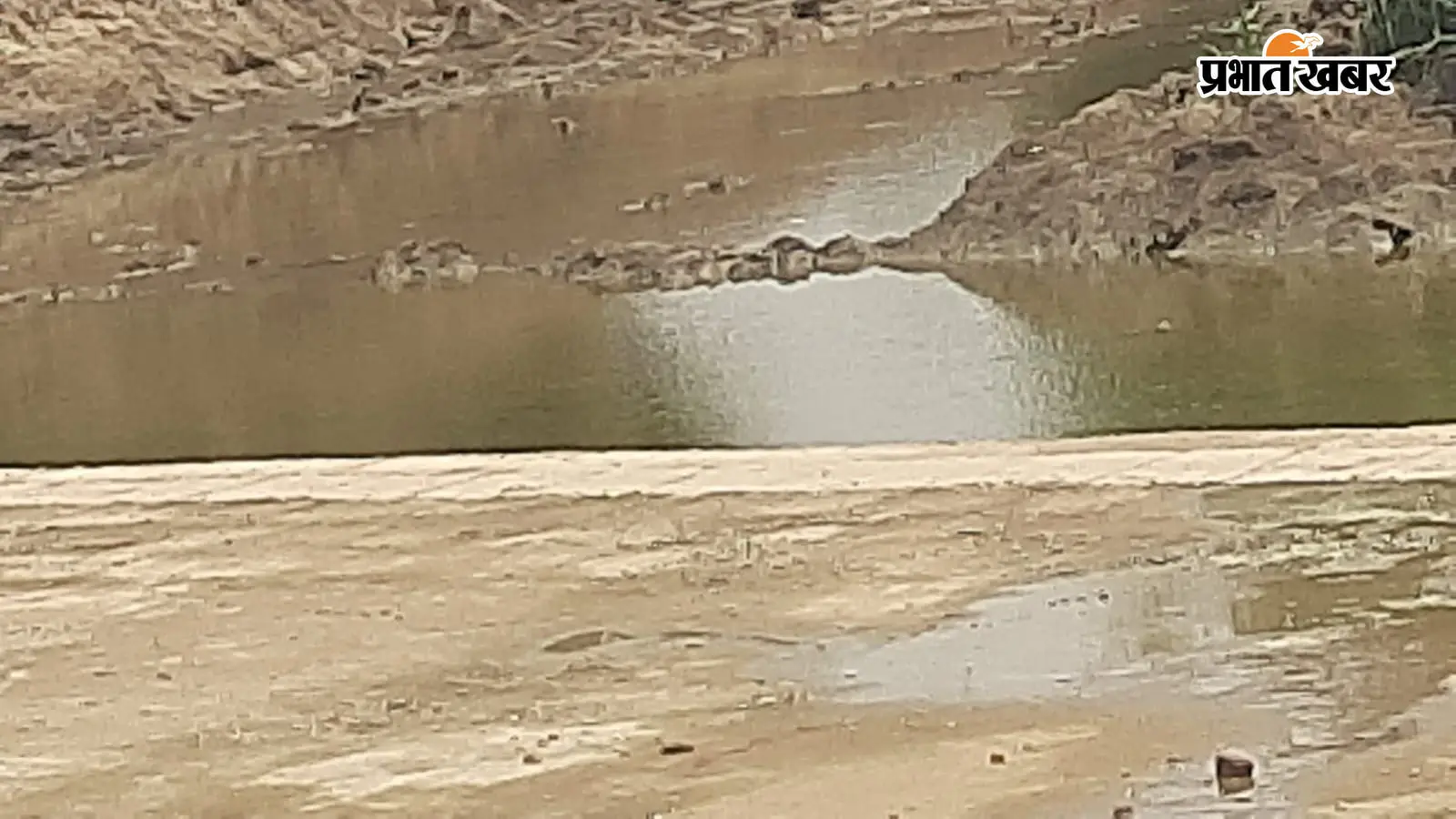 औरंगाबाद में 2.10 करोड़ के चेक डैम निर्माण में अनियमितता का आरोप, ग्रामीणों ने उठाई जांच की मांग