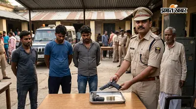 सीतामढ़ी: लोडेड पिस्टल और गोली के साथ दो युवक गिरफ्तार, मुखिया का देवर भी शामिल
