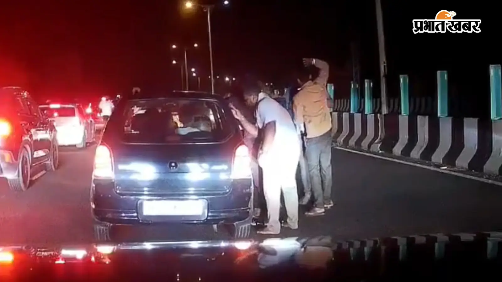 बेंगलुरु-मैसूर एक्सप्रेसवे मारपीट मामले पर पुलिस का एक्शन, तीन आरोपी गिरफ्तार, देखें वायरल वीडियो