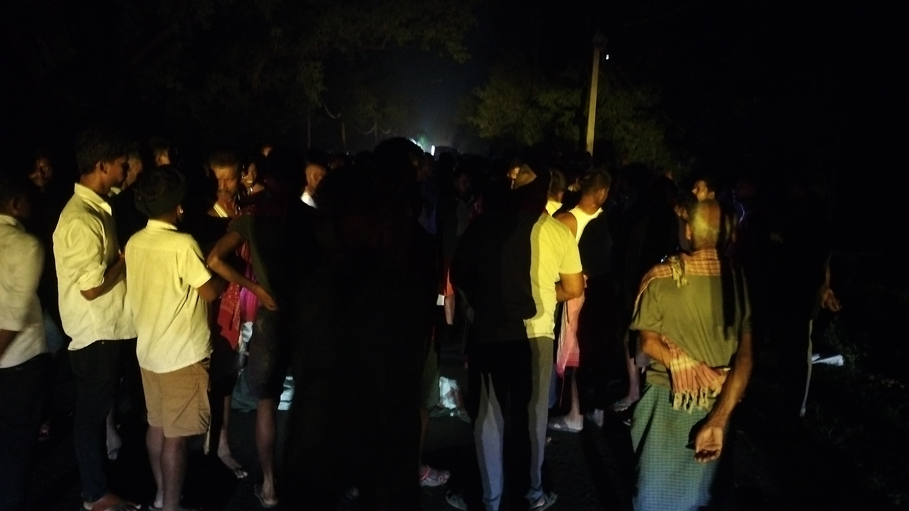 नवादा में तेज रफ्तार वाहन ने महिला को रौंदा, मौके पर मौत, आक्रोशित ग्रामीणों ने किया सड़क जाम