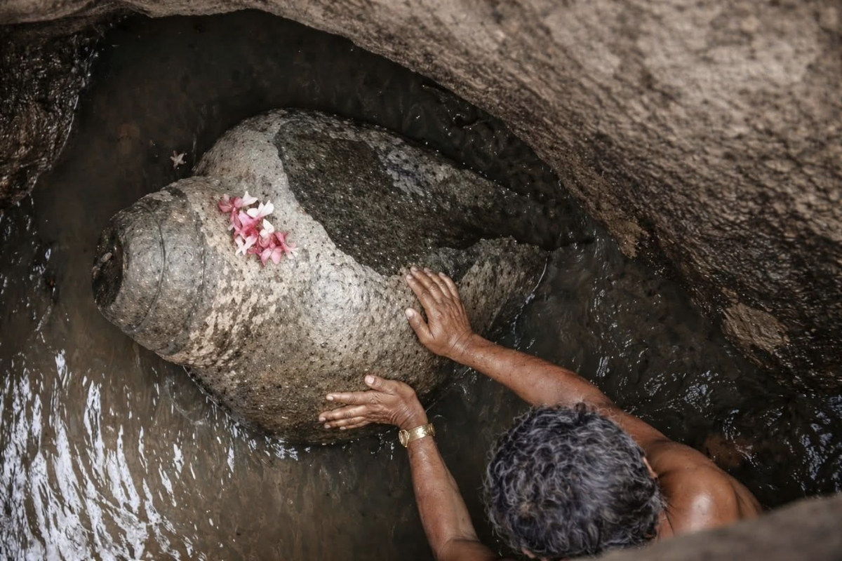 शंख कुंड स्थित शंख तस्वीर