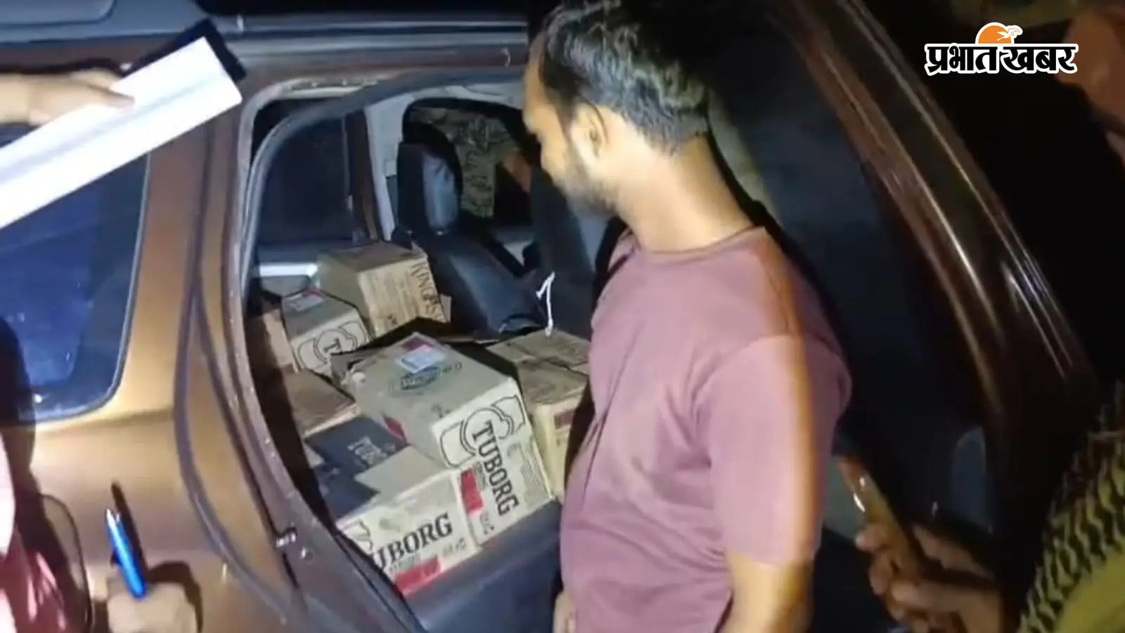 कैमूर : मोहनिया चेकपोस्ट पर कार से 282 लीटर विदेशी शराब जब्त, तस्कर गिरफ्तार