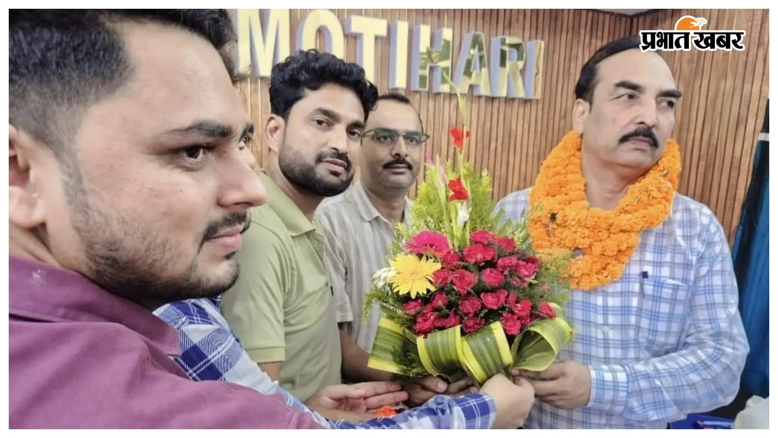 नगर के नए बीईओ अफरोज आलम ने संभाला कार्यभार, शिक्षकों ने किया स्वागत