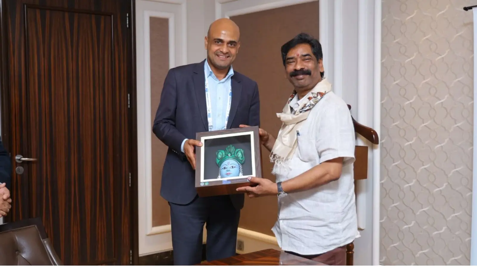 CM हेमंत सोरेन के सामने गूगल के PR हेड बोले- मैं पलामू का ही हूं