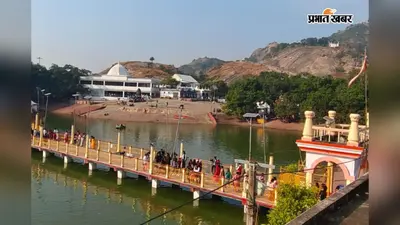मंदार के अष्टकमल मंदिर में उमड़ी श्रद्धालुओं की भीड़, भगवान विष्णु की पूजा कर मांगी सुख-समृद्धि की कामना