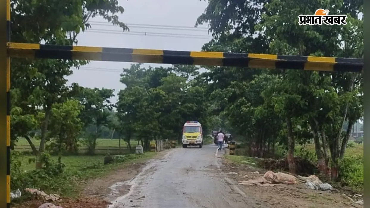 पुल बना, रास्ता खुला... लेकिन एम्बुलेंस ही फंस गई, मानिकपुर पुल पर हाइट गेज बना परेशानी
