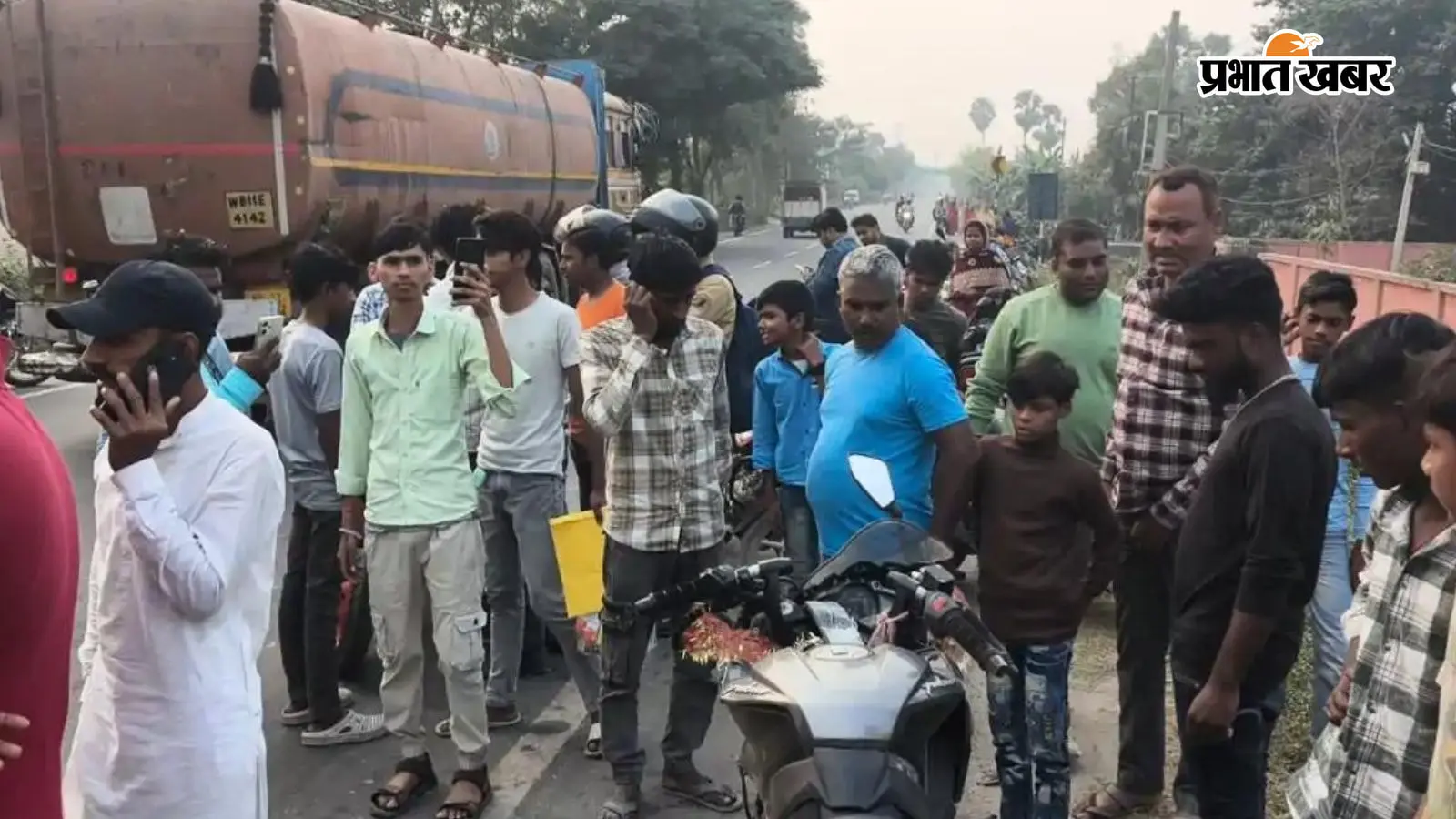 सारण में तेज रफ्तार ट्रक ने स्कूटी सवार छात्रा को रौंदा, हालत गंभीर, ट्रक जब्त