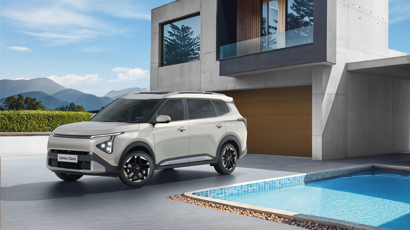 Kia Carens Clavis पर बंपर डिस्काउंट (Image Credit: Kia)