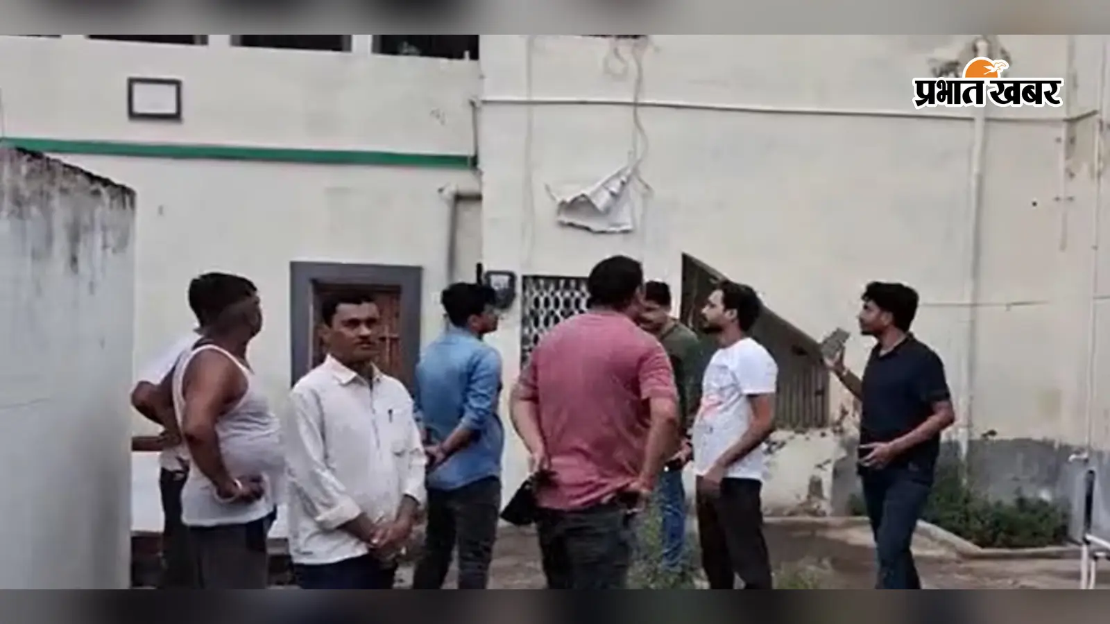 जहानाबाद में BJP MLC अनिल शर्मा के भतीजे के घर लाखों की चोरी, पंखे और कॉपर वायर तक ले गए चोर