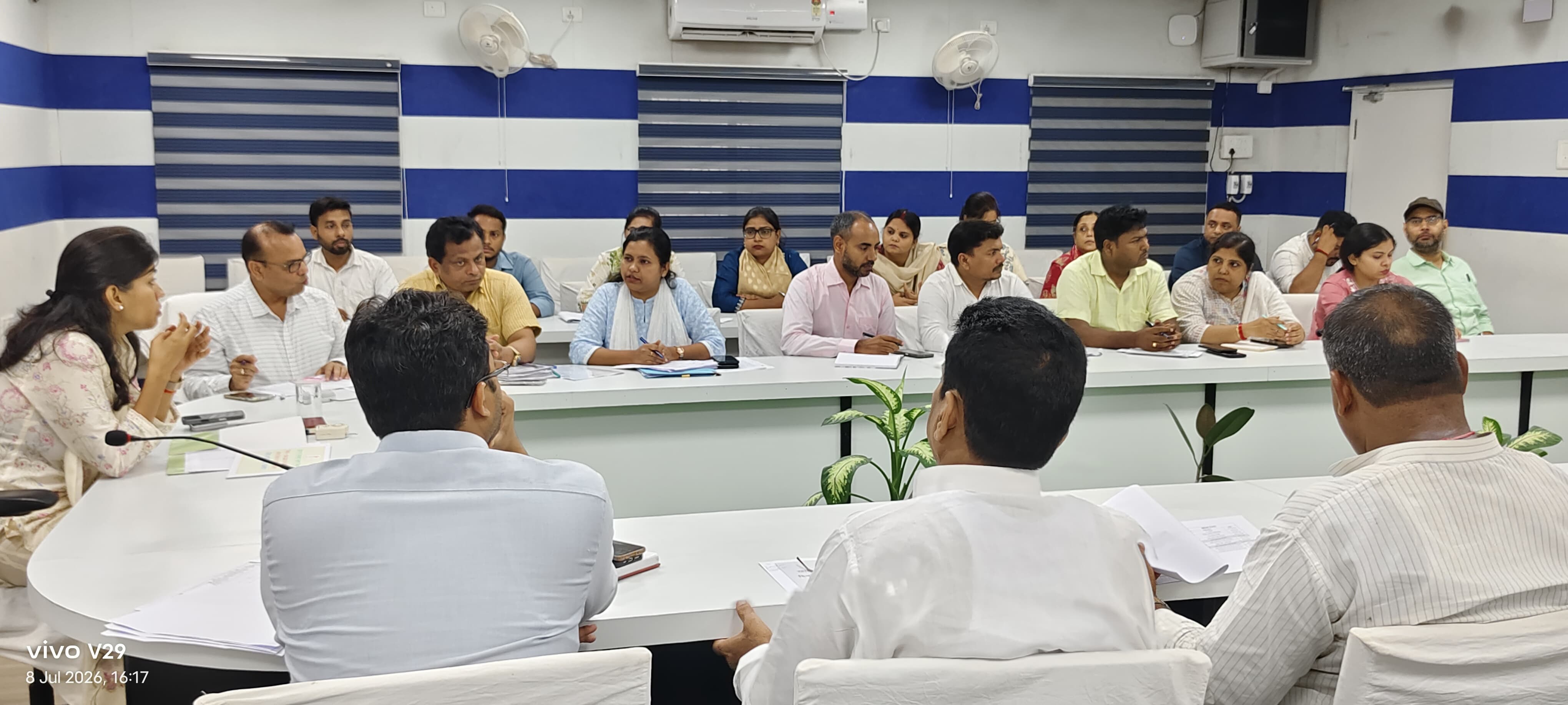 जुलाई में खाद्यान्न वितरण की धीमी रफ्तार पर डीएम नाराज, 15 जुलाई तक शत-प्रतिशत सीएमआर जमा कराने का निर्देश