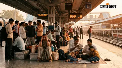 जंक्शन पर यात्रियों की फजीहत: आनंद विहार जाने वाली स्पेशल ट्रेन 7 घंटे लेट, भीषण गर्मी में सुबह से परेशान रहे लोग