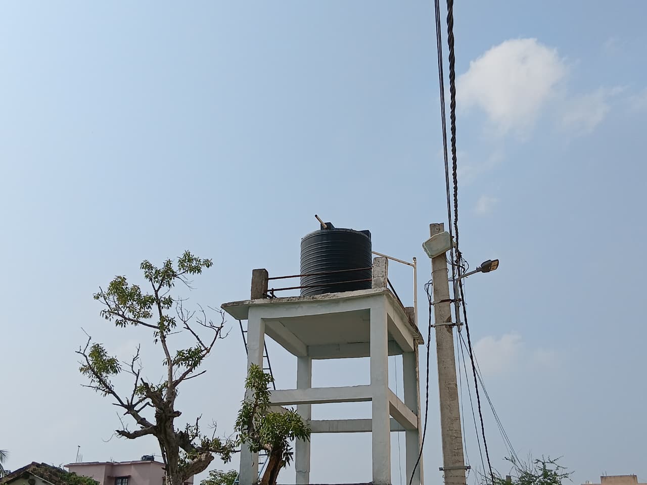 ग्रामीण क्षेत्रों में रुक-रुक कर हो रही बारिश से भूजल स्तर में सुधार