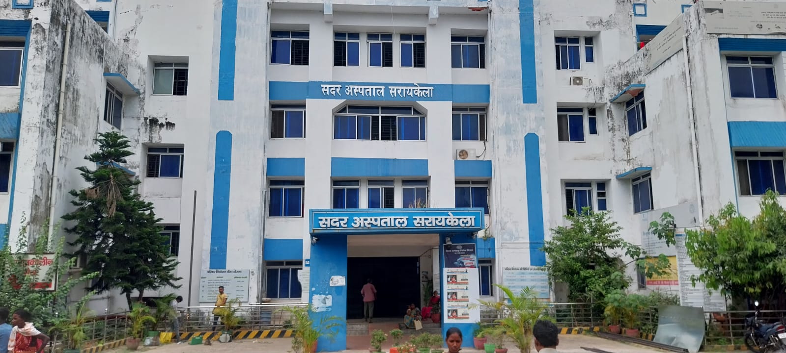 24 घंटे में सर्पदंश के 10 मरीज पहुंचे सदर अस्पताल