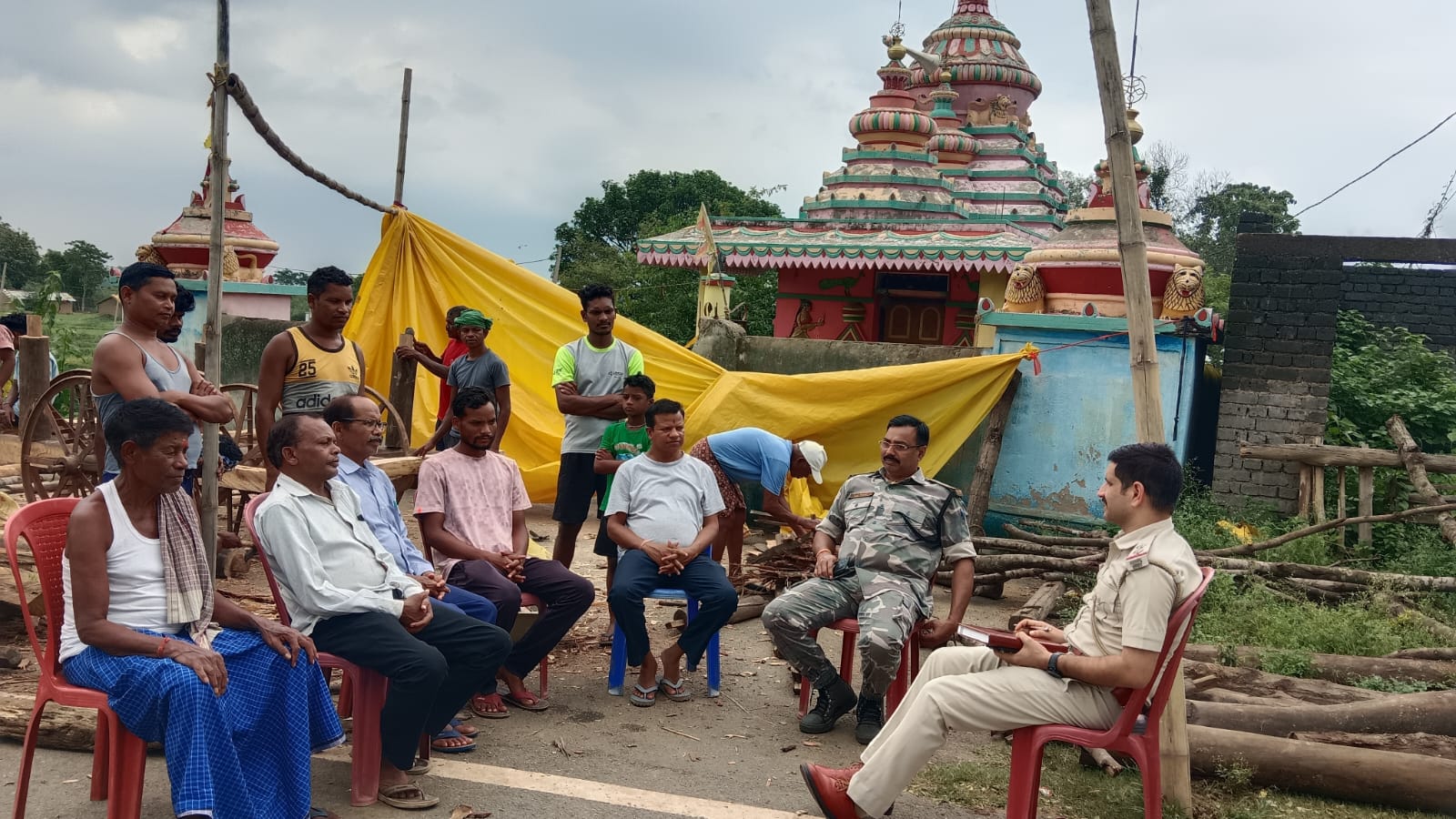 रथ यात्रा तैयारी को लेकर जगन्नाथपुर डीएसपी ने लिए जायजा