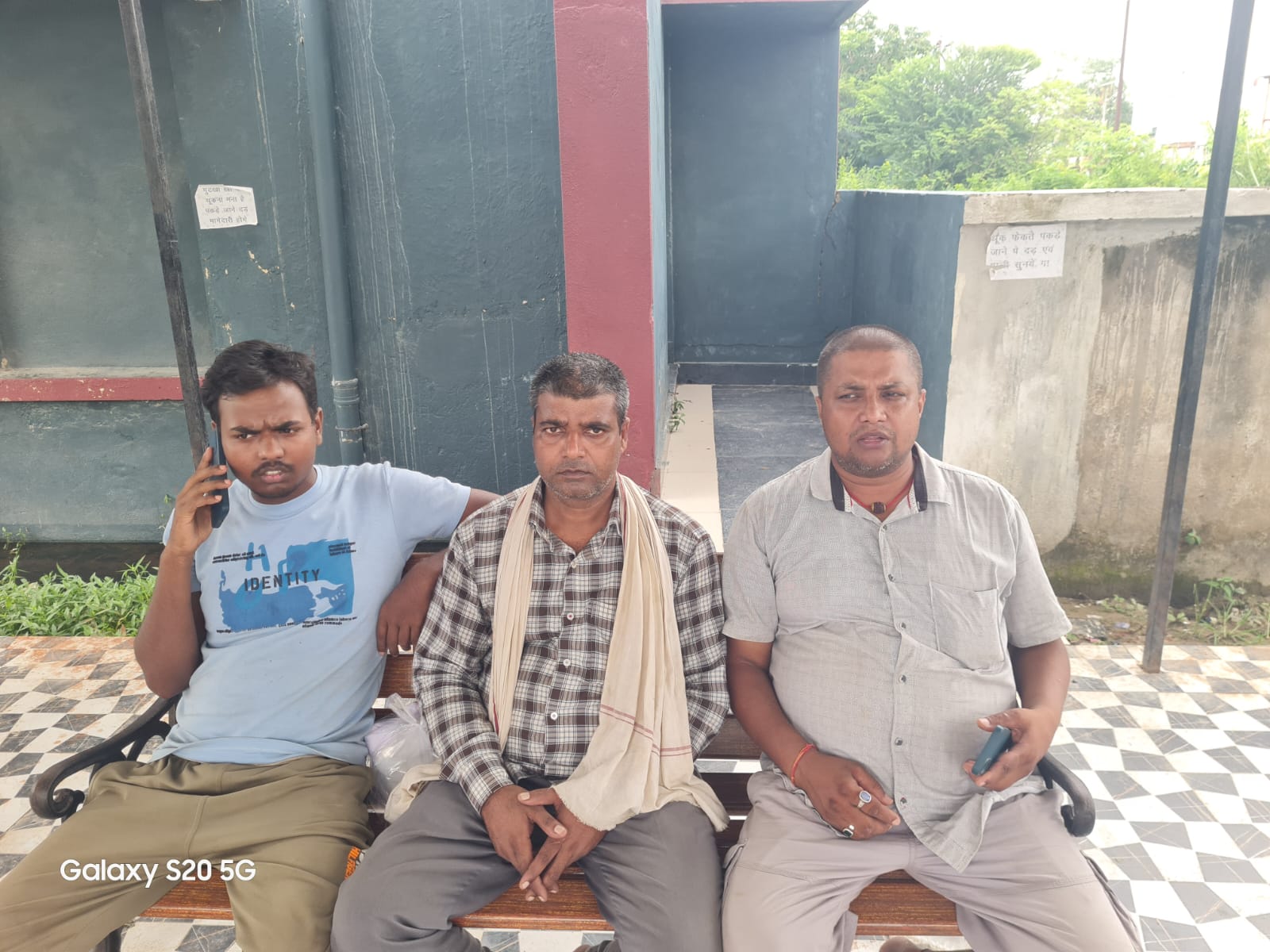 जेसीबी से खोदे गए पानी भरे गड्ढे में डूबने से पांचवीं कक्षा के छात्र की मौत