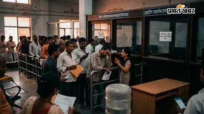 मुजफ्फरपुर DTO में 'वाहन' सॉफ्टवेयर का सर्वर डाउन, दो घंटे तक ठप रहा कामकाज, लोग परेशान
