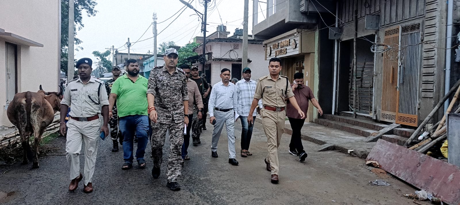 सरायकेला में रथयात्रा के आयोजन को लेकर एसपी ने किया निरीक्षण, विधि व्यवस्था की हासील की जानकारी