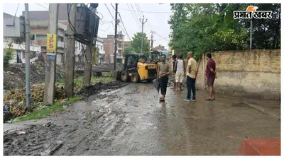 नहर का कचरा बना विवाद की वजह, नगर परिषद और विभाग में शुरू हुई खींचतान