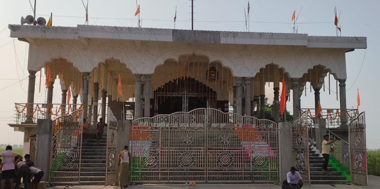 हलसी में आस्था और जनभागीदारी की मिसाल: फूस की कुटिया से 1.20 करोड़ का भव्य वैष्णवी दुर्गा मंदिर बनने की गौरवगाथा