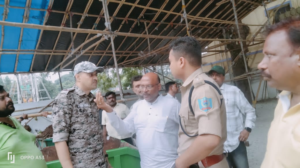 सरायकेला में रथयात्रा की तैयारियों का एसपी ने लिया जायजा, विधि व्यवस्था की हासिल की जानकारी