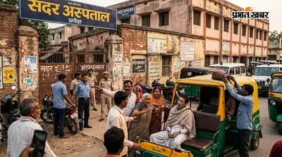 सदर अस्पताल में एंबुलेंस न मिलने पर परिजनों का हंगामा, ऑटो से मरीज ले जाने को हुए मजबूर