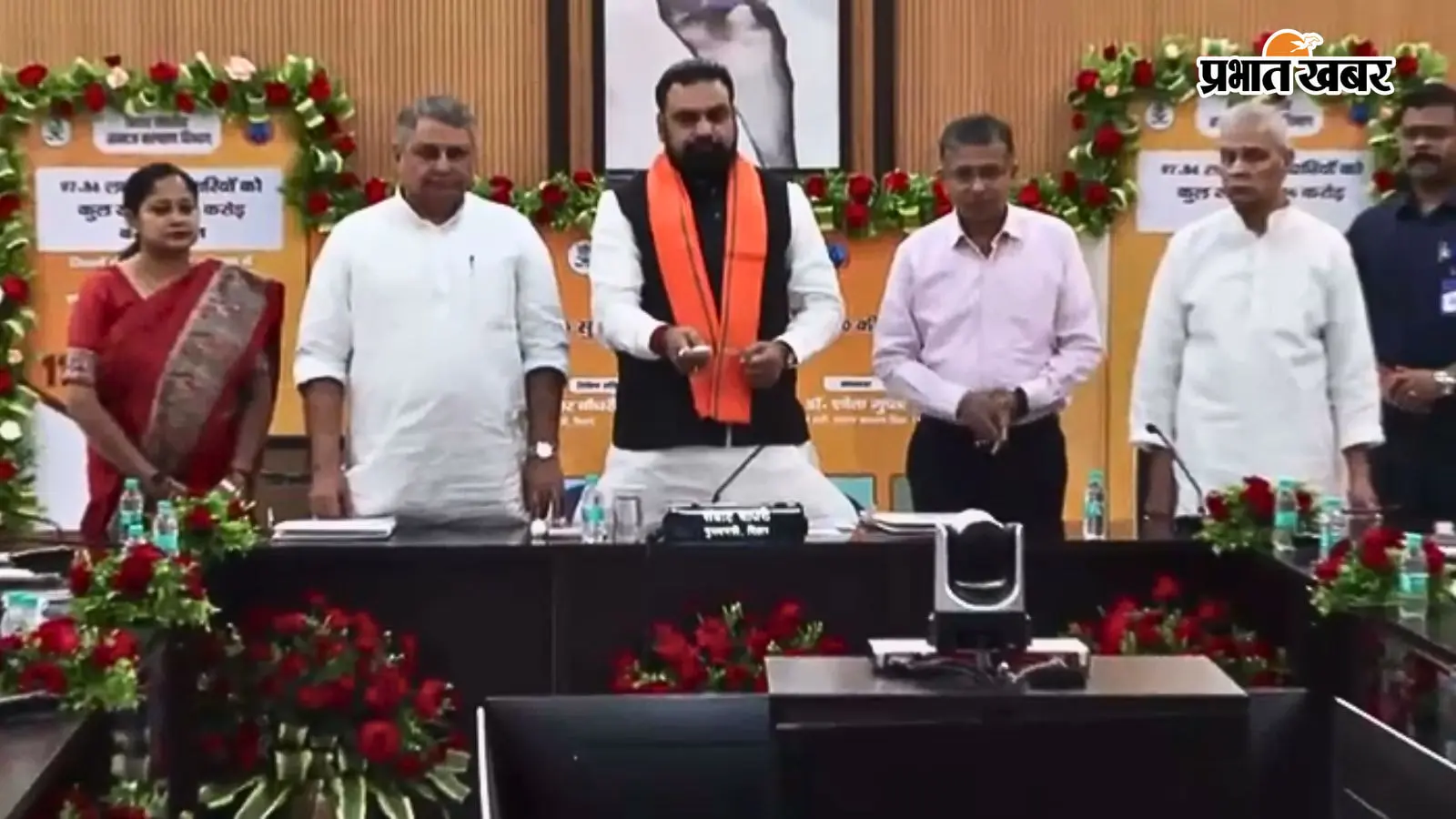 बिहार में 97 लाख से ज्यादा लोगों के खाते में आए 1100-1100 रुपये, सीएम सम्राट ने पेंशनधारियों को दी खुशखबरी