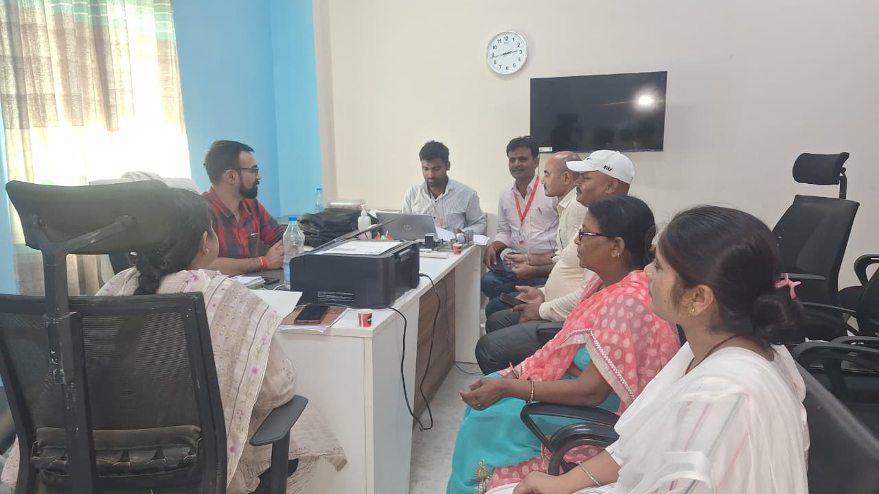 लौरिया में टीकाकरण अभियान ने पकड़ी रफ्तार, जून में 99% बच्चों तक पहुंची स्वास्थ्य टीम