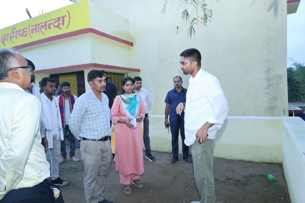 नालंदा : पंचायत भवनों में बढ़ेंगी सुविधाएं, मंत्री दीपक प्रकाश ने अधिकारियों को दिए निर्देश