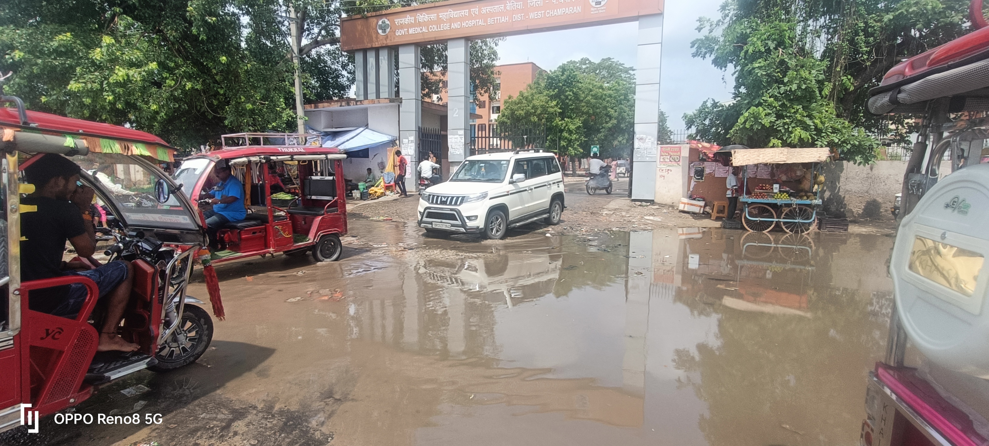 उद्घाटन से पहले ही 91 करोड़ की सड़क, पहली बारिश में बन गई तालाब!