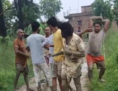 जमीन विवाद में दो पक्षों के बीच खूनी संघर्ष, लाठी-डंडे और कुदाल चले, चार घायल