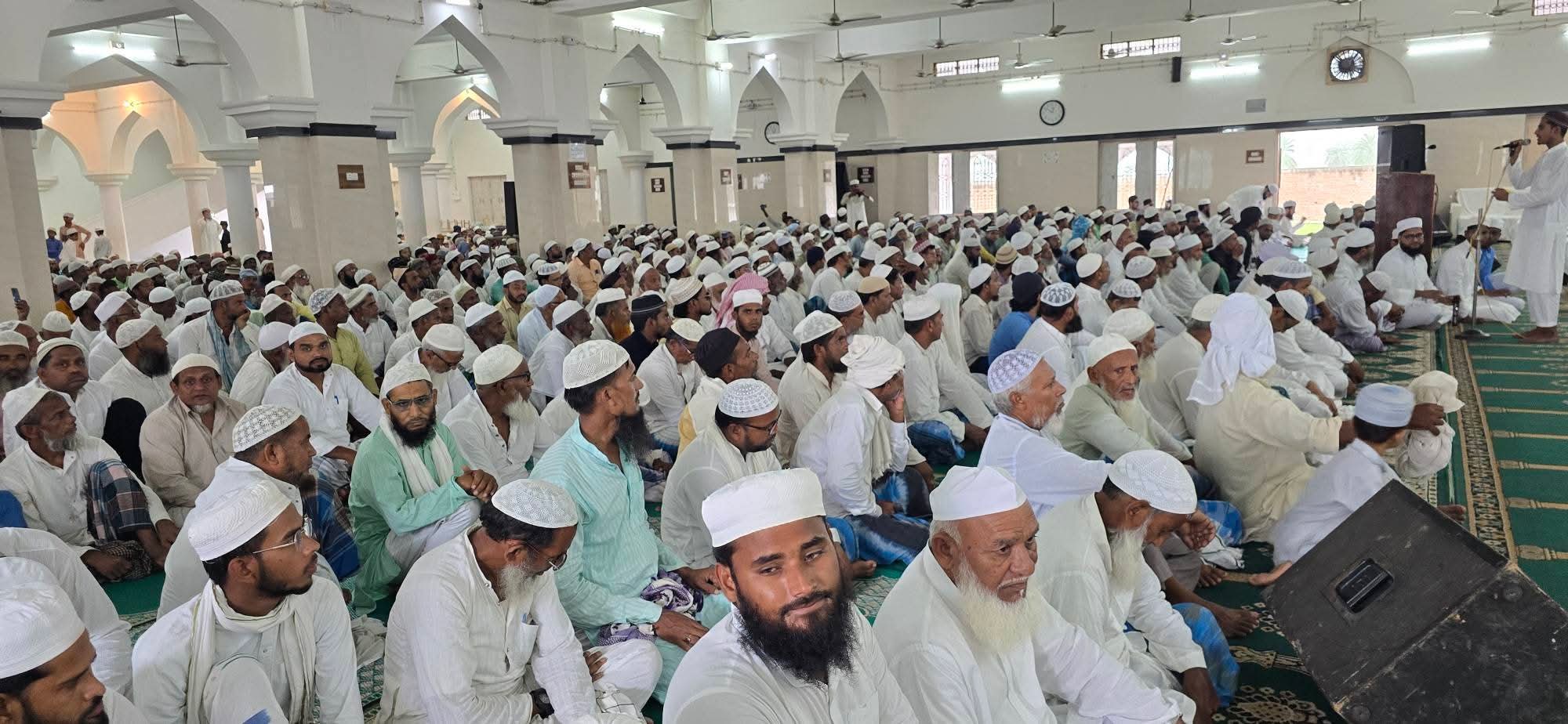 गोड्डा: आसोता मदरसा में इजलास-ए-आम आयोजित, हजारों अकीदतमंद हुए शामिल