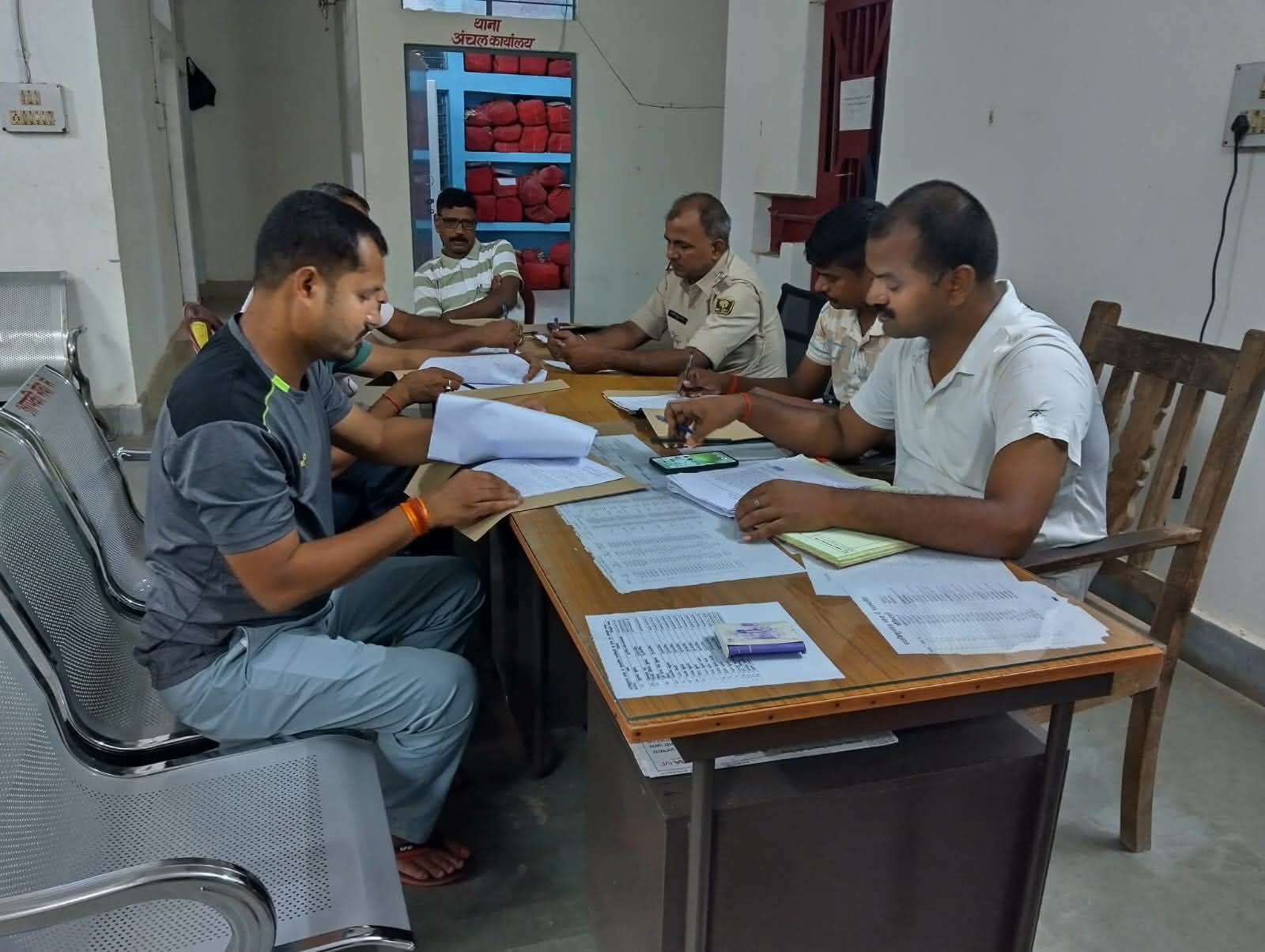 मधेपुरा के सभी थानों में कांड दैनिकी लेखन की समीक्षा, लंबित मामलों के तुरंत निपटाने के निर्देश