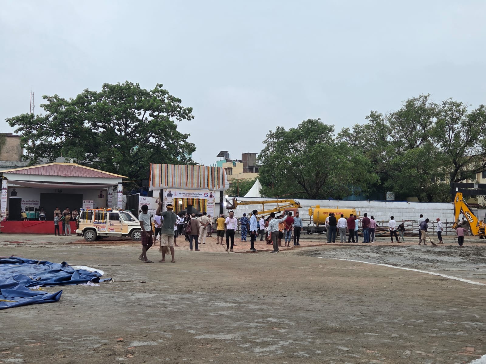 जिला प्रशासन की टीम जुटी कार्यक्रम को सफल बनाने में