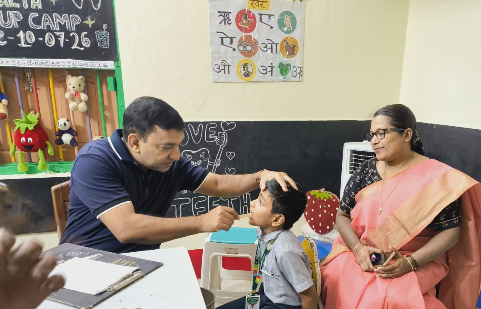 क्लोरोफिल स्कूल में डेन्टल चेक अप कैम्प का आयोजन