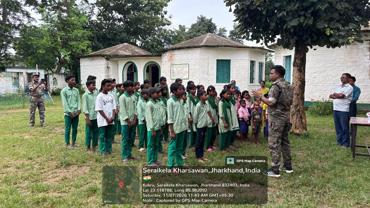तिरुलडीह पुलिस ने डाटम स्कूल में चलाया जागरुकता अभियान, बच्चों को सिखाये साइबर सेफ्टी के गुर