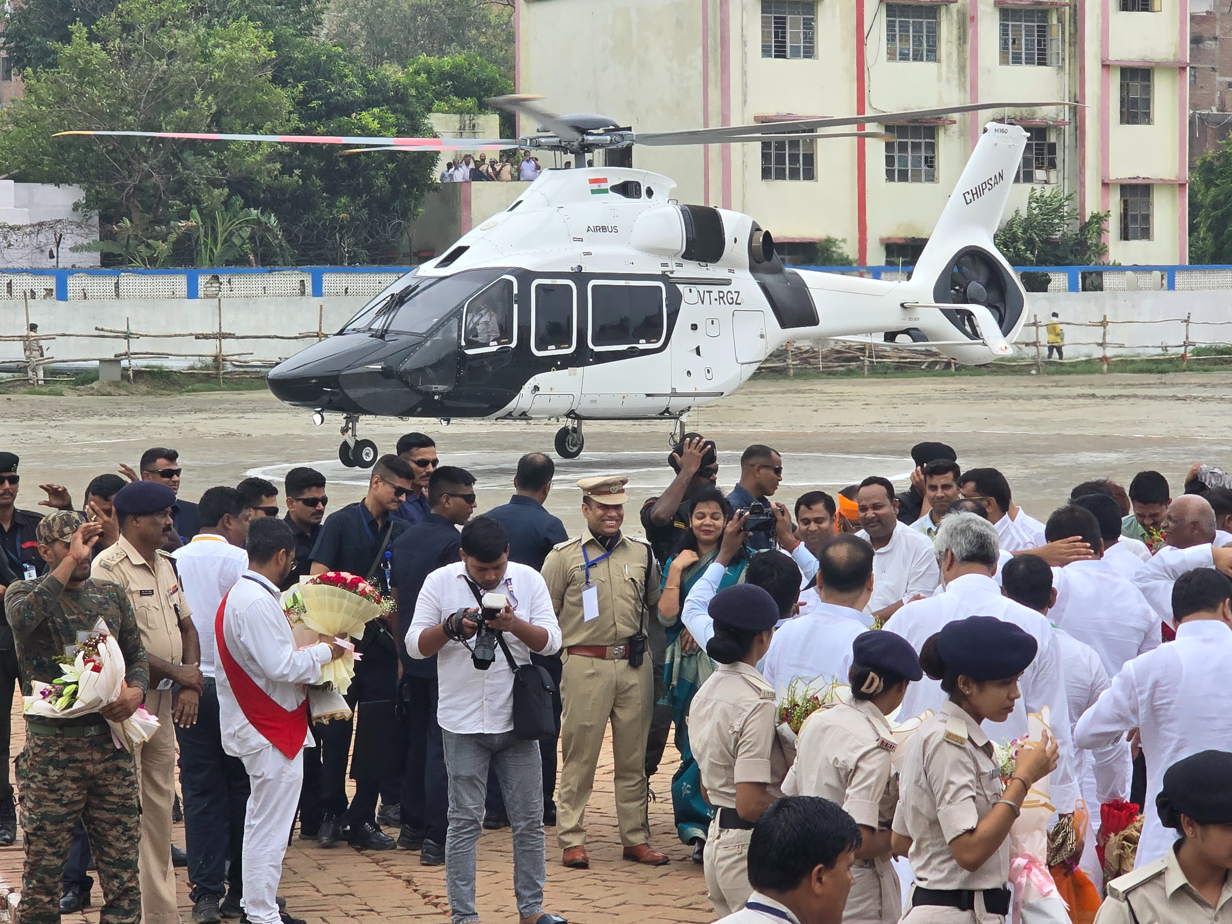 कार्यक्रम स्थल पर मौजूद सुरक्षाकर्मी. फोटो - प्रभात खबर