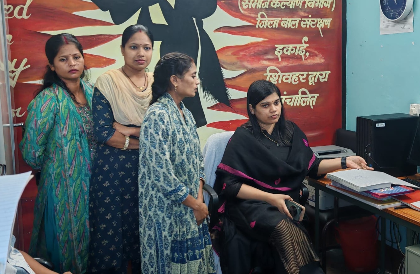 डीएम प्रतिभा रानी ने विशिष्ट दत्तकग्रहण संस्थान का किया औचक निरीक्षण