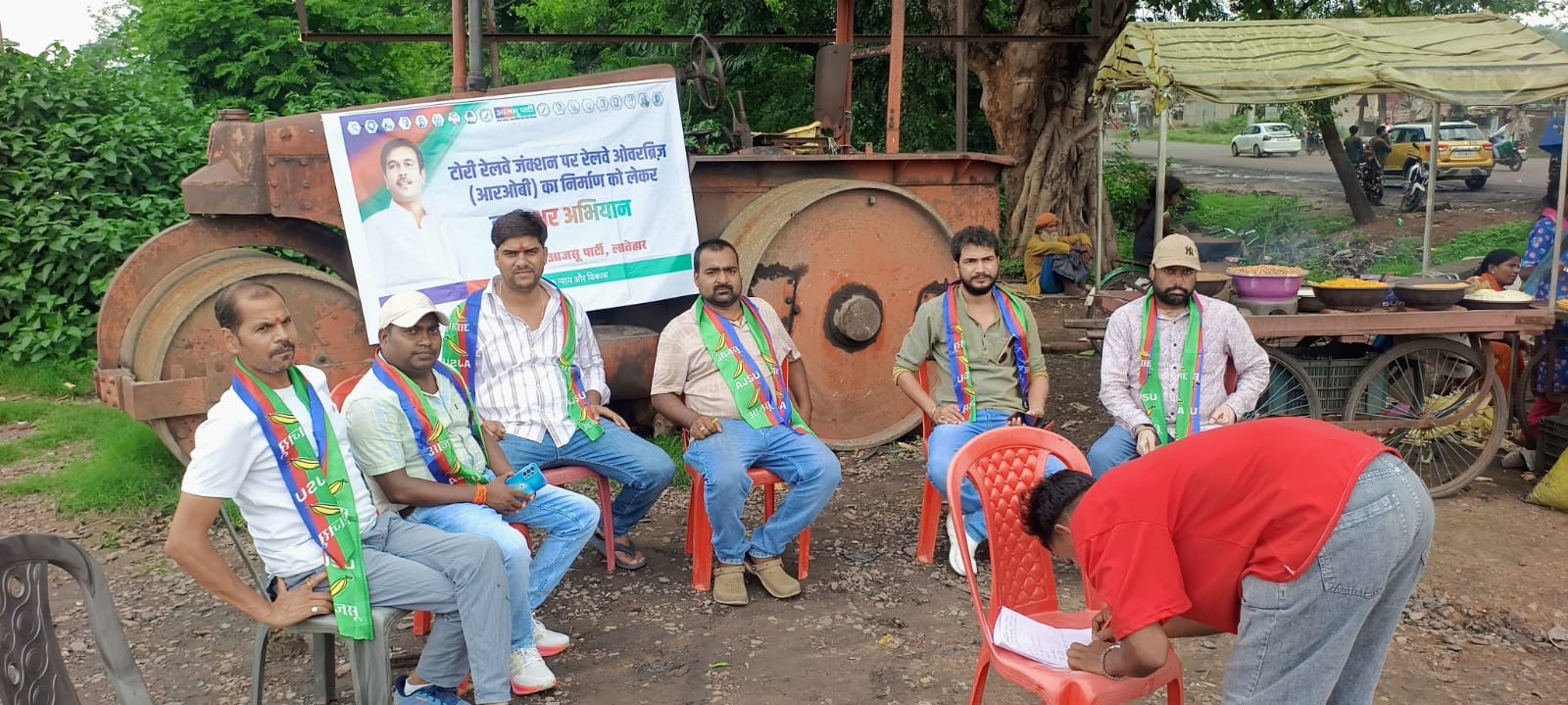 13 को आहूत धरना प्रदर्शन को लेकर आजसू ने चलाया हस्ताक्षर अभियान