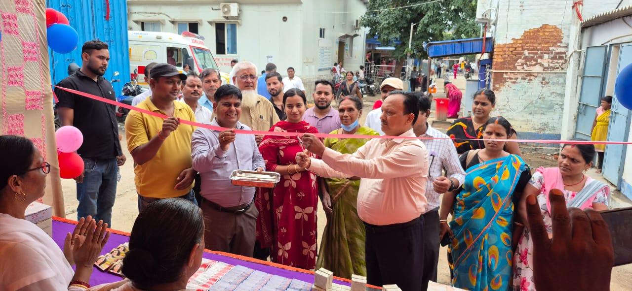 नवादा में विश्व जनसंख्या दिवस पर निकाली जागरूकता रैली, लोगाें को जागरूक किया