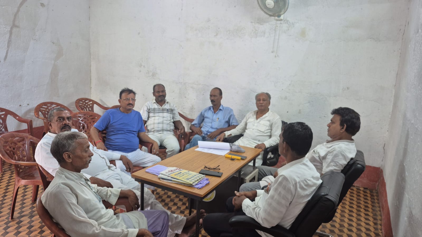 नवादा: टैक्स वृद्धि को लेकर पूर्व पार्षदों ने विरोध जताया, आंदोलन करने की चेतावनी दी