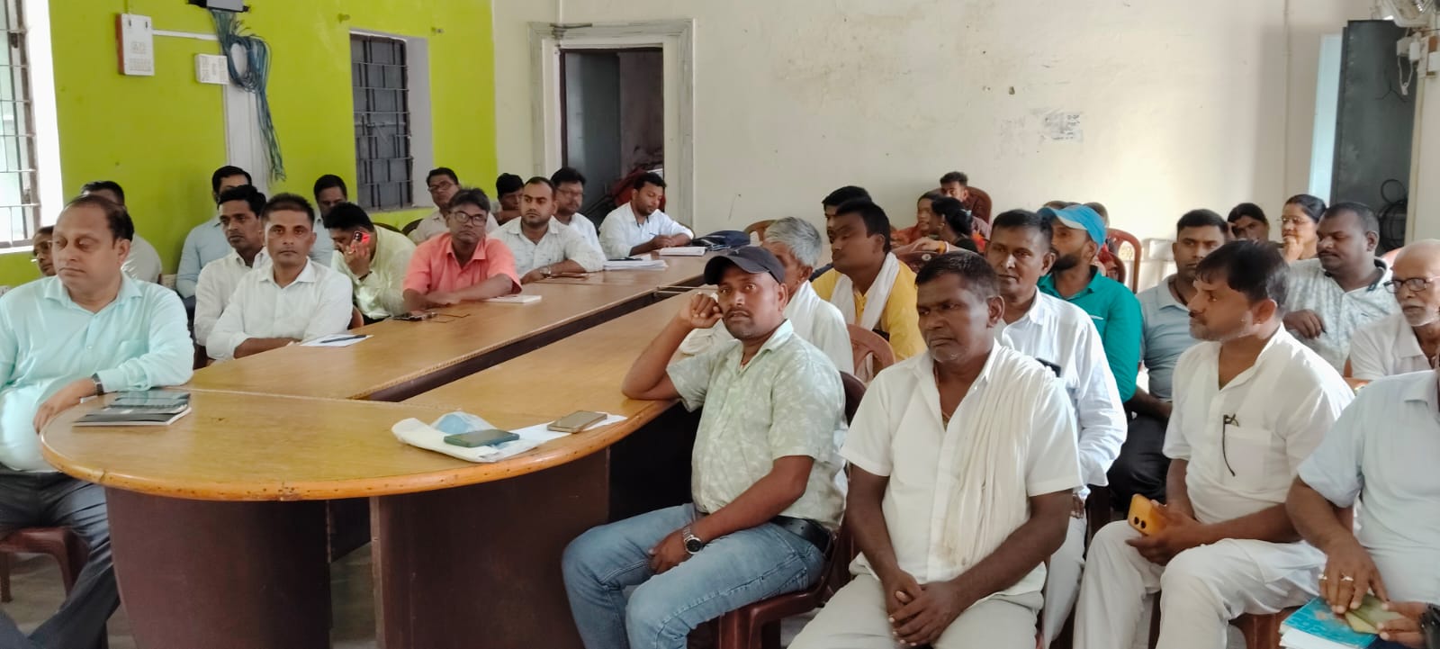औरंगाबाद: पंचायत समिति की बैठक में विकास योजनाओं की समीक्षा, स्वास्थ्य उपकेंद्र और खाद आवंटन बढ़ाने की मांग