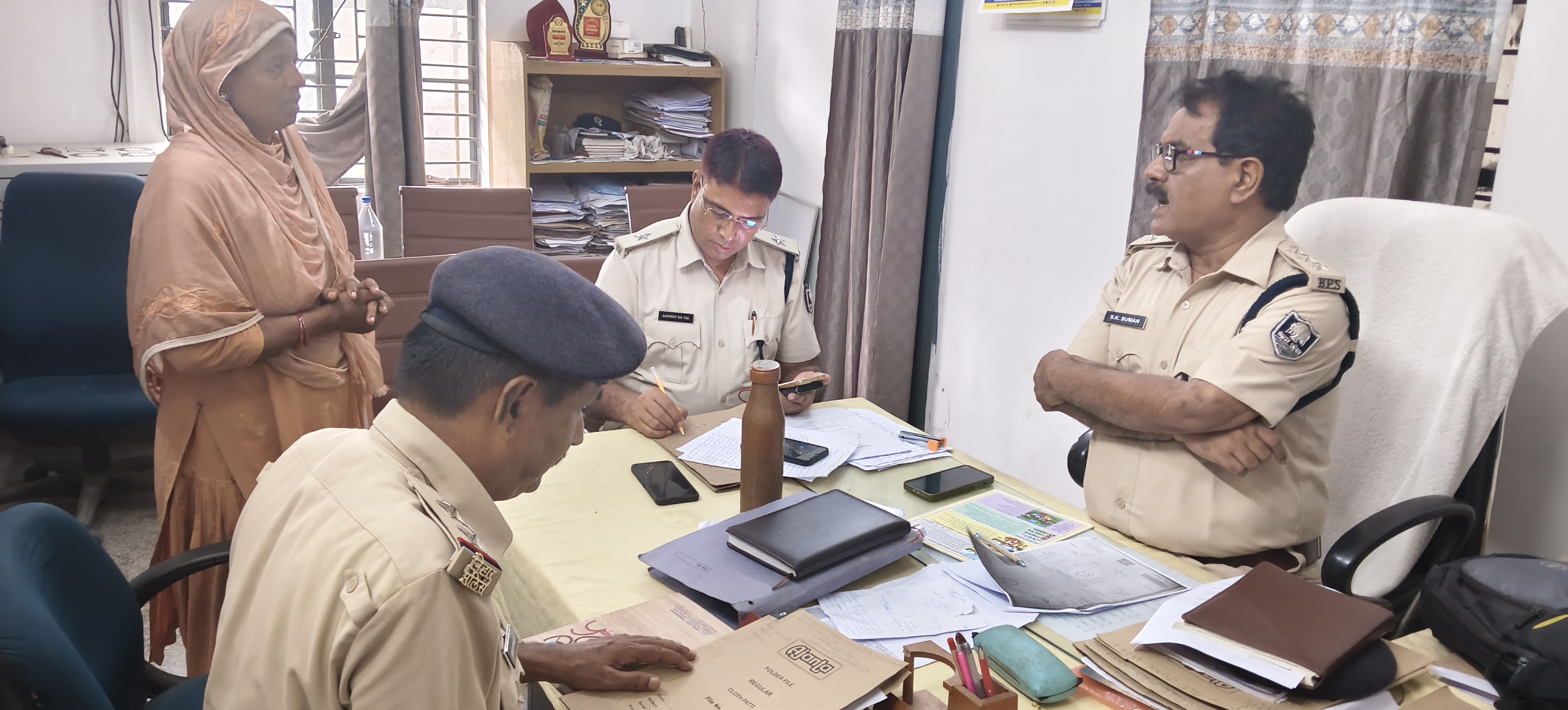 युवती के कथित अपहरण मामले की एसडीपीओ ने की समीक्षा, छापेमारी तेज